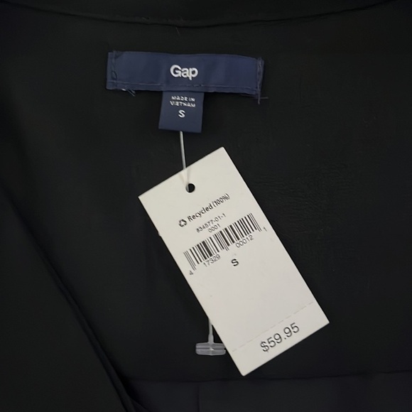 GAP Women’s Sleeveless Blouse Top - Picture 2 of 7